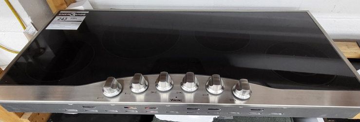 GENTLY USED VIKING 45" ELECTRIC COOKTOP 6 COOKING ELEMENTS CERAMIC GLASS SURFACE