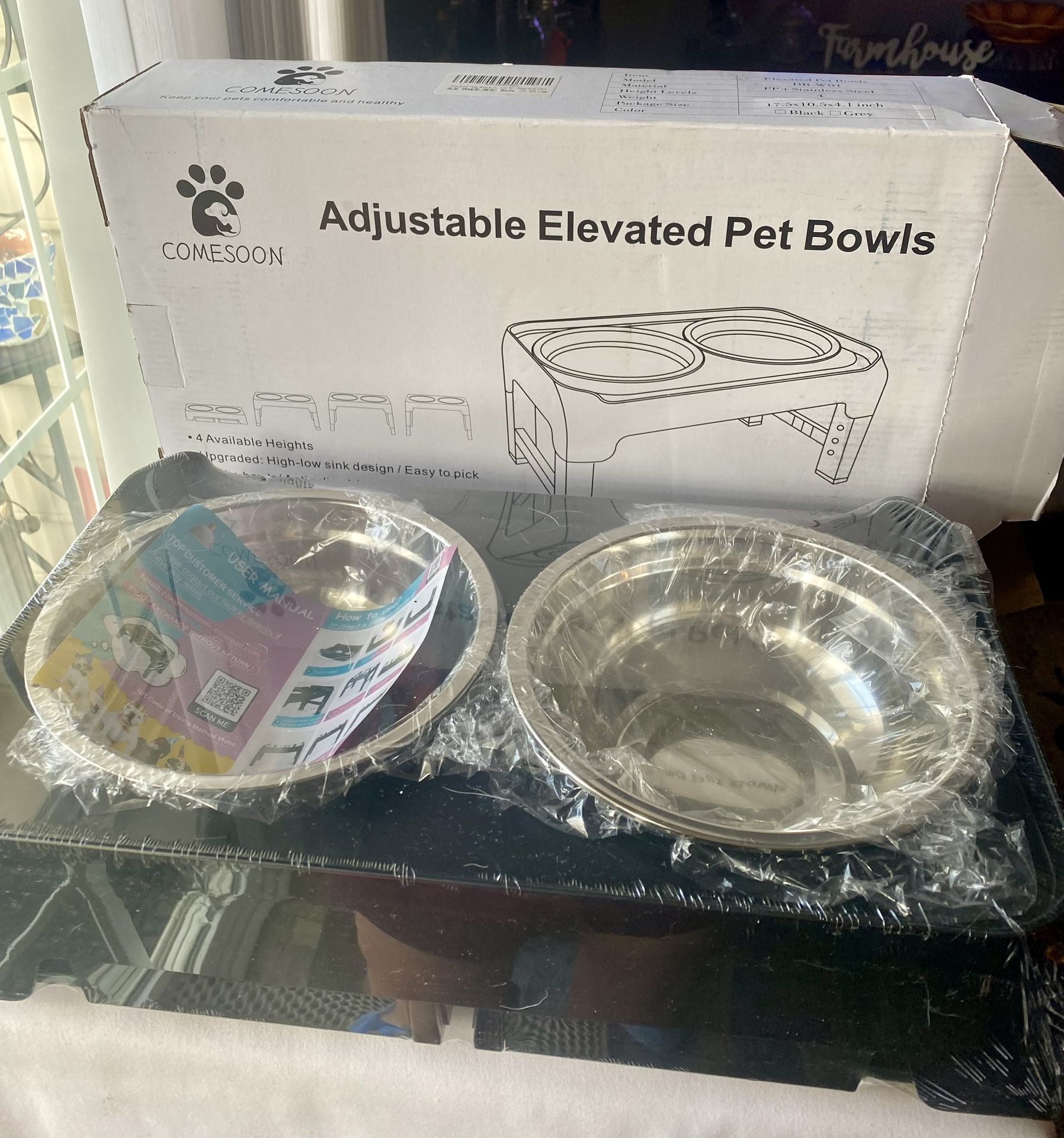 Comesoon Adjustable Elevated Black Pet Bowls New Still In Package