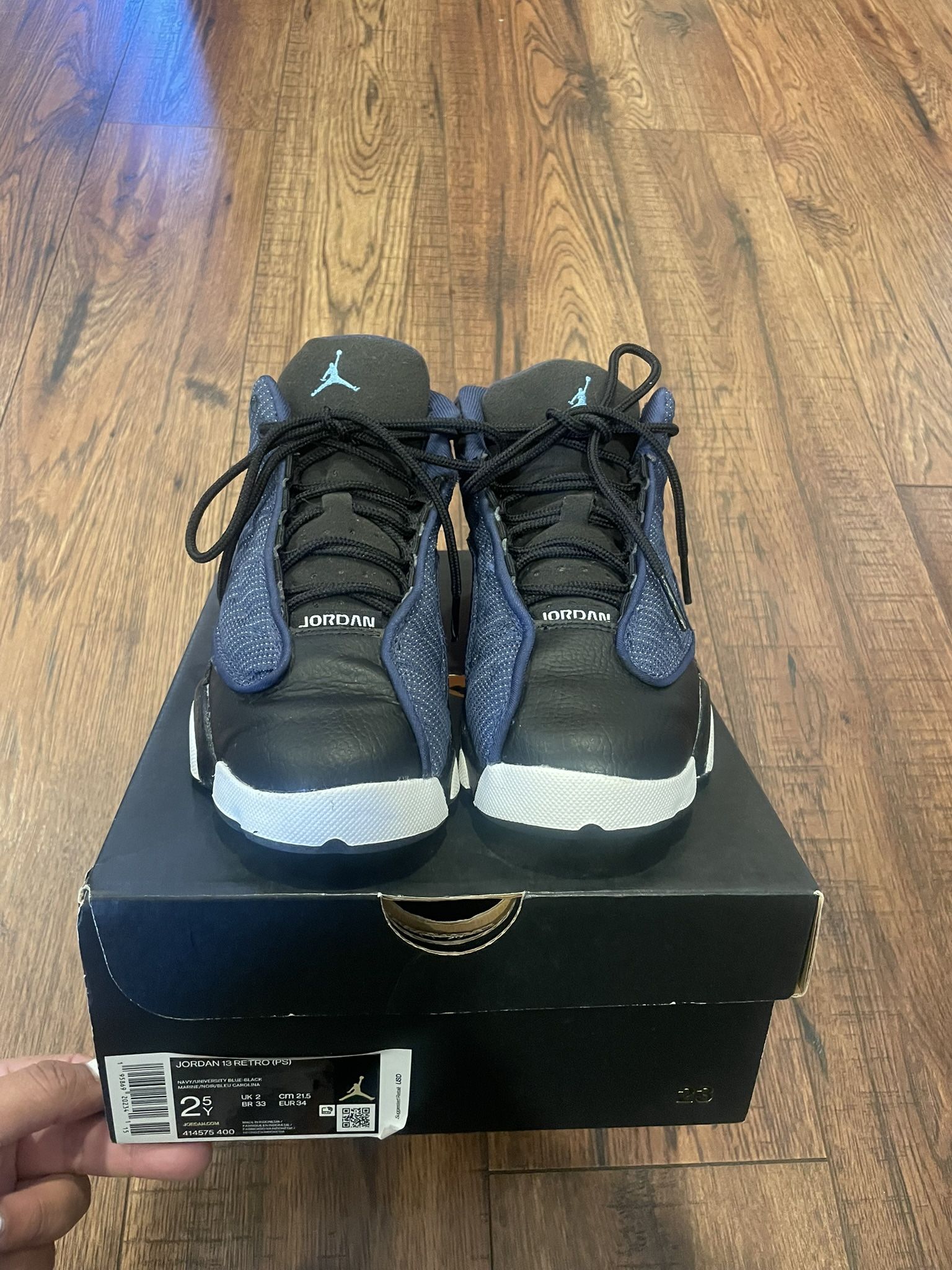 Jordan 13 Retro- Kids Size 2.5Y- Navy and Black