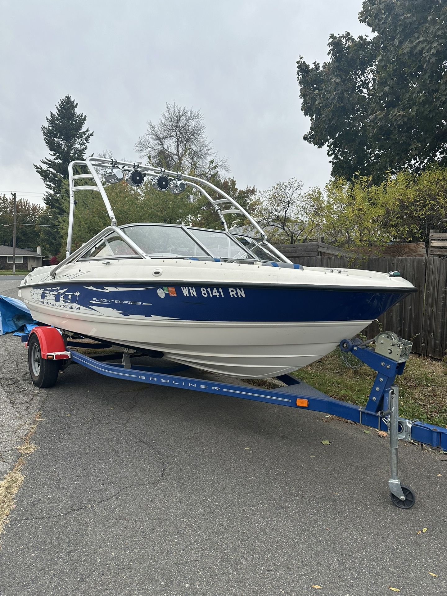 2007 Bayliner 195 F-19