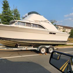 1978 Silverton Yachts Flybridge 26