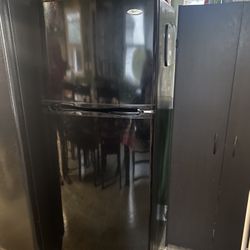 Small Whirlpool Fridge 