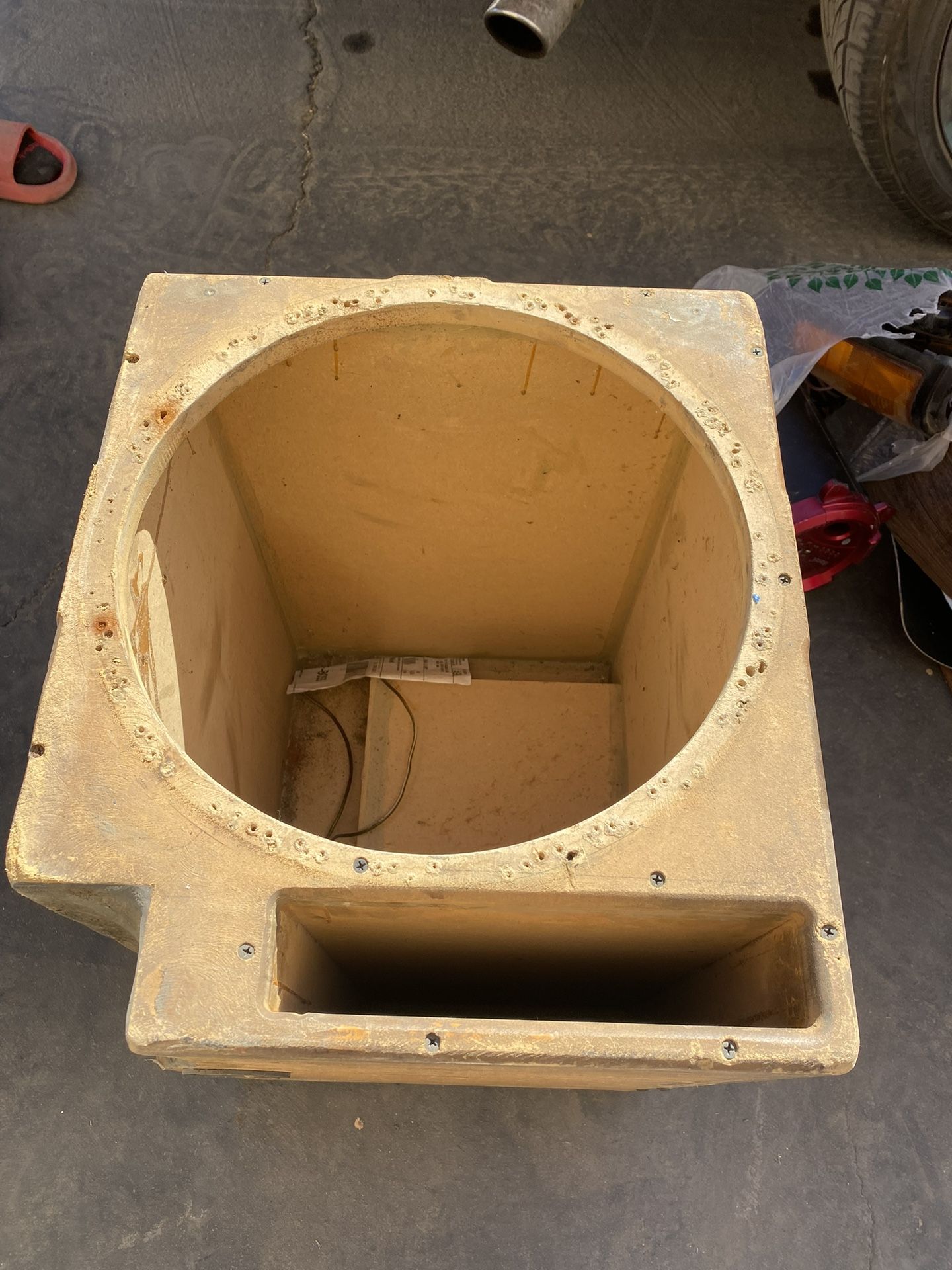 15 inch single speaker box