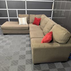 Brown Ashley Sectional 