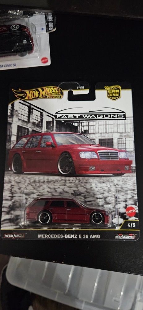 Hotwheels Premium Mercedes Benz E 36 Amg