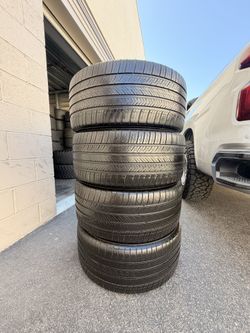 275/40/20 Michelin Pilot Sport A/S 4 60%+ Tread (4)