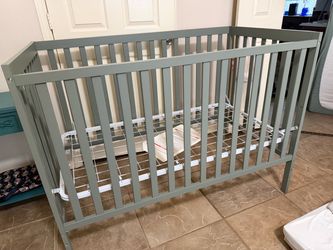 Dream On Me Synergy 5 in 1 convertible Full size baby Crib