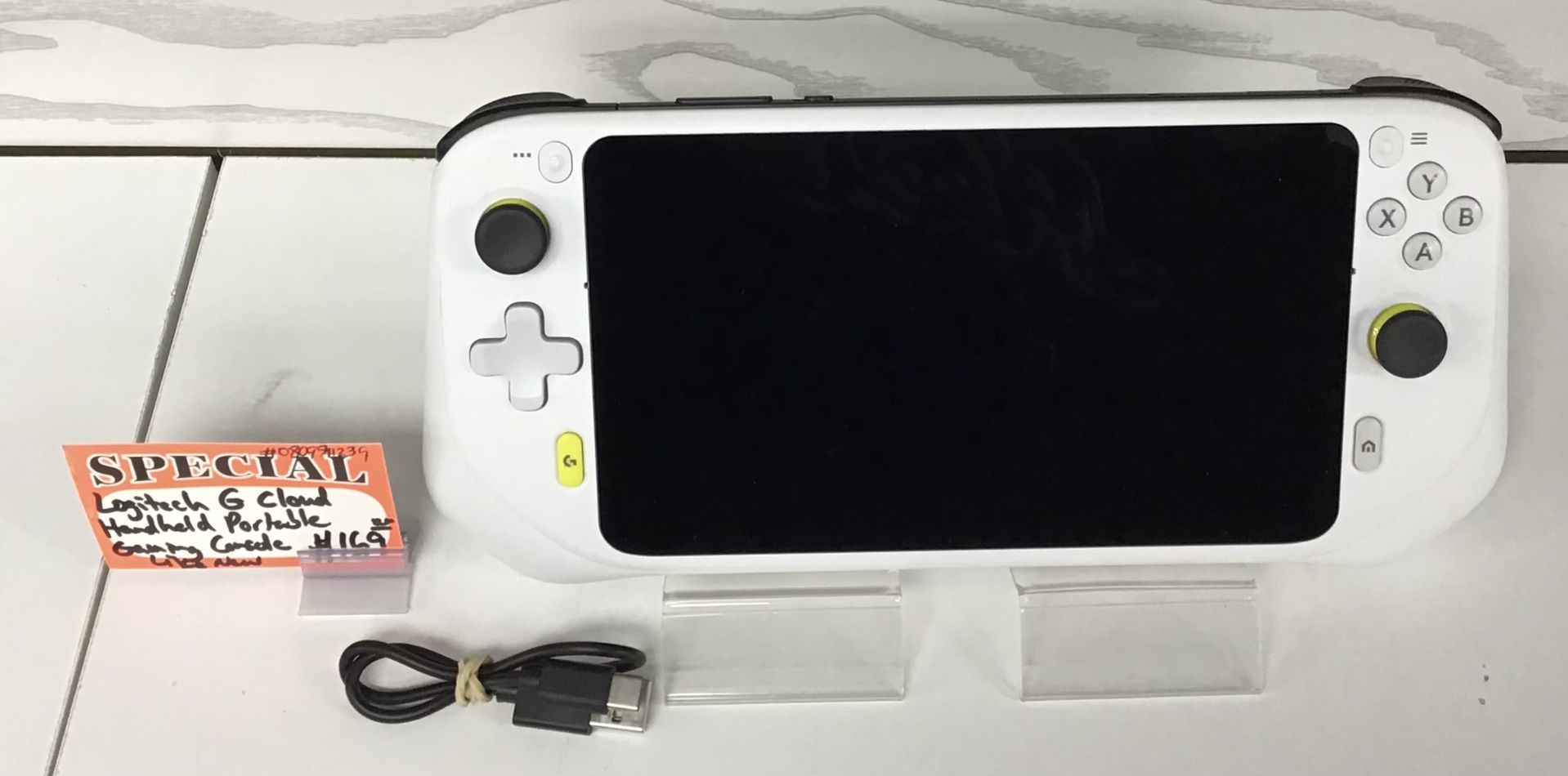 Logitech G Cloud Handheld Portable Gaming Console Like New