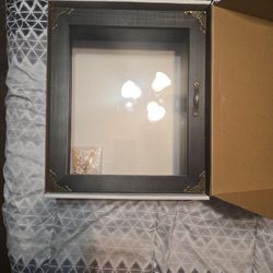 Shadow Box 