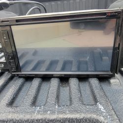 Kenwood Excelon Dnx695s  Double Din  Headunit Bluetooth DVD Navigation apple