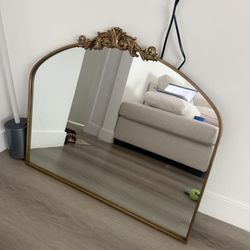 Medium Gold Mirror