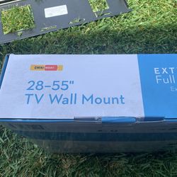 NEW IN BOX TV MOUNT