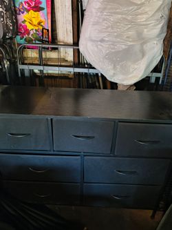 Dresser