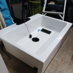 Sink Farmer Style With Faucet Great Condition 