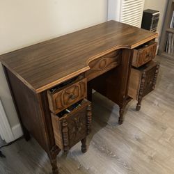 Vanity table/desk 