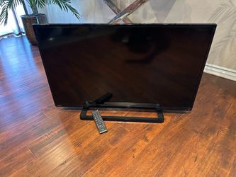 Toshiba 40” LED TV with remote