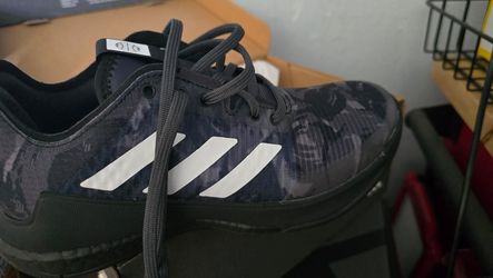 Women's Adidas Sneakers