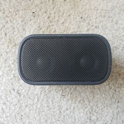 Logitech portable mini Bluetooth spraker/microphone