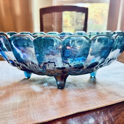 ✨ Vintage Iridescent Blue Carnival Glass Fruit Bowl – 3-Footed Beauty ✨