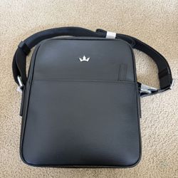 Roderer Cross Body Bag