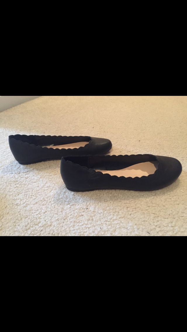 Lauren Conrad Ladies Black Flats