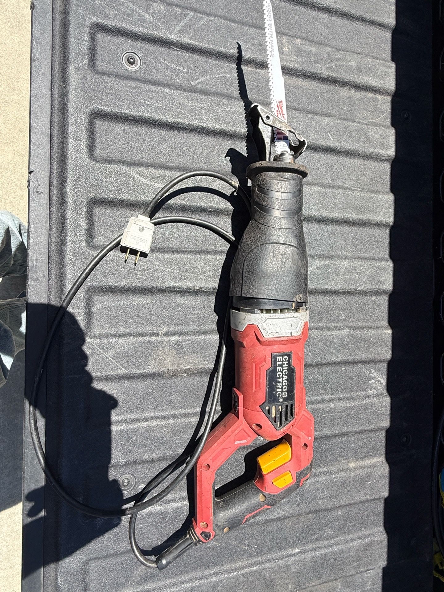 Chicago Electric Sawzall (With Blade)