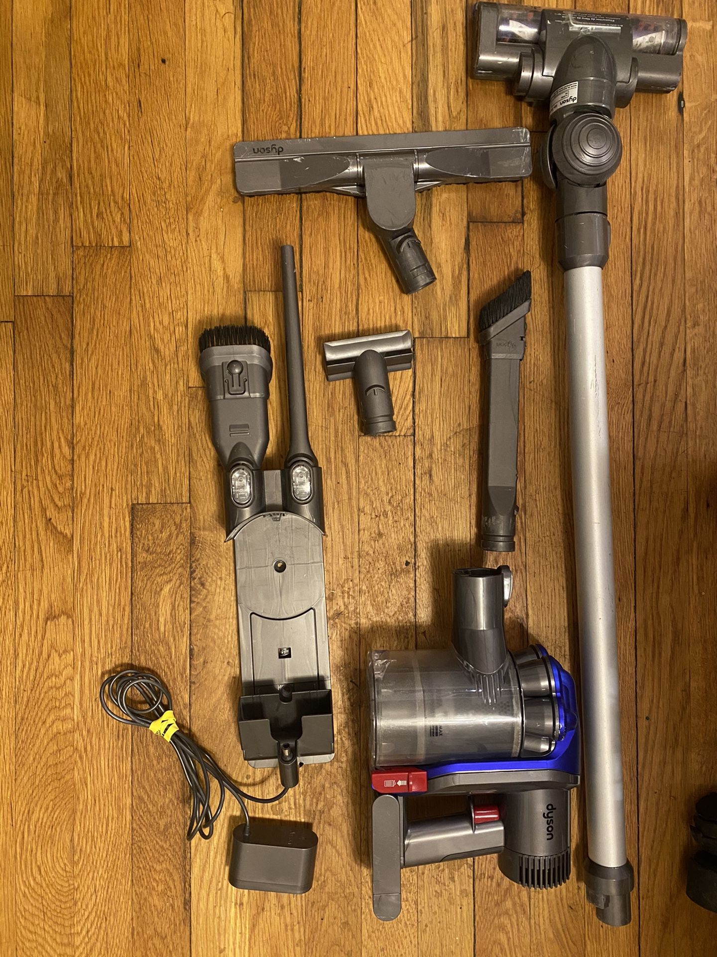 Dyson dc35