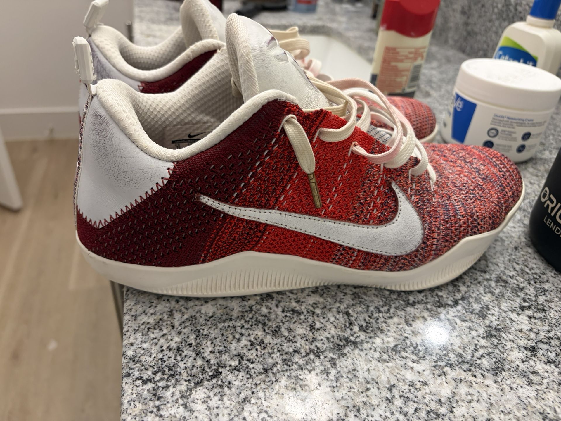 Nike Kobe 11 “Red Horse” Size 10 Men’s