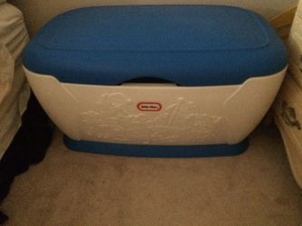 Used little tikes toy box sale