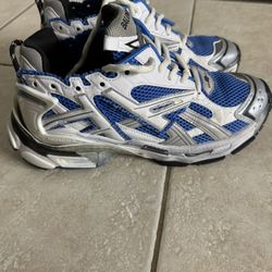 Balenciaga Runners Size 8 No Box Used Like New 