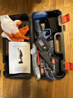 Electric Mini Chainsaw 6 Inch Cordless Battery Powered Chain Saw with Suitcase