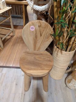 Rustic accent chair