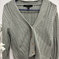 Women Sweater Size PM. Sold As Is And Local Pick Up Only