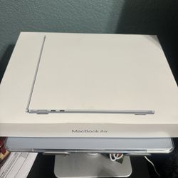 Apple Air 13” M4 Sky Blue Latest Version 