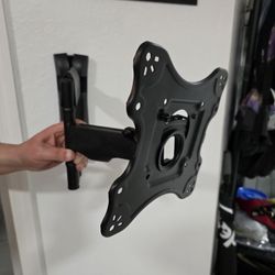 TV Wall Mount For Up To 50" TV