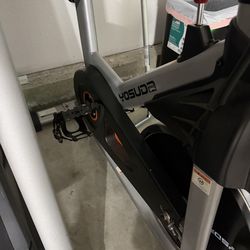 Running bicycle gym equipment