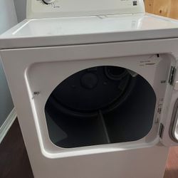 Samsung Washer And Electric Kenmore Dryer 