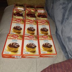 Betty Crocker Red Velvet Cookie Mix And Gluten Free Yellow Cake Mix 