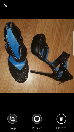 Shoe Dazzle Cares Size 5.5 Studded Heels
