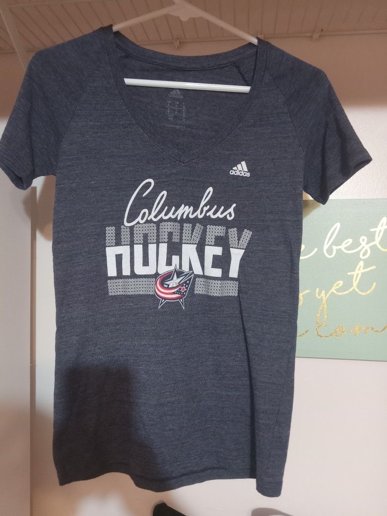 Adidas NHL Womens V Neck T Shirt Size Small Excellent Condition 