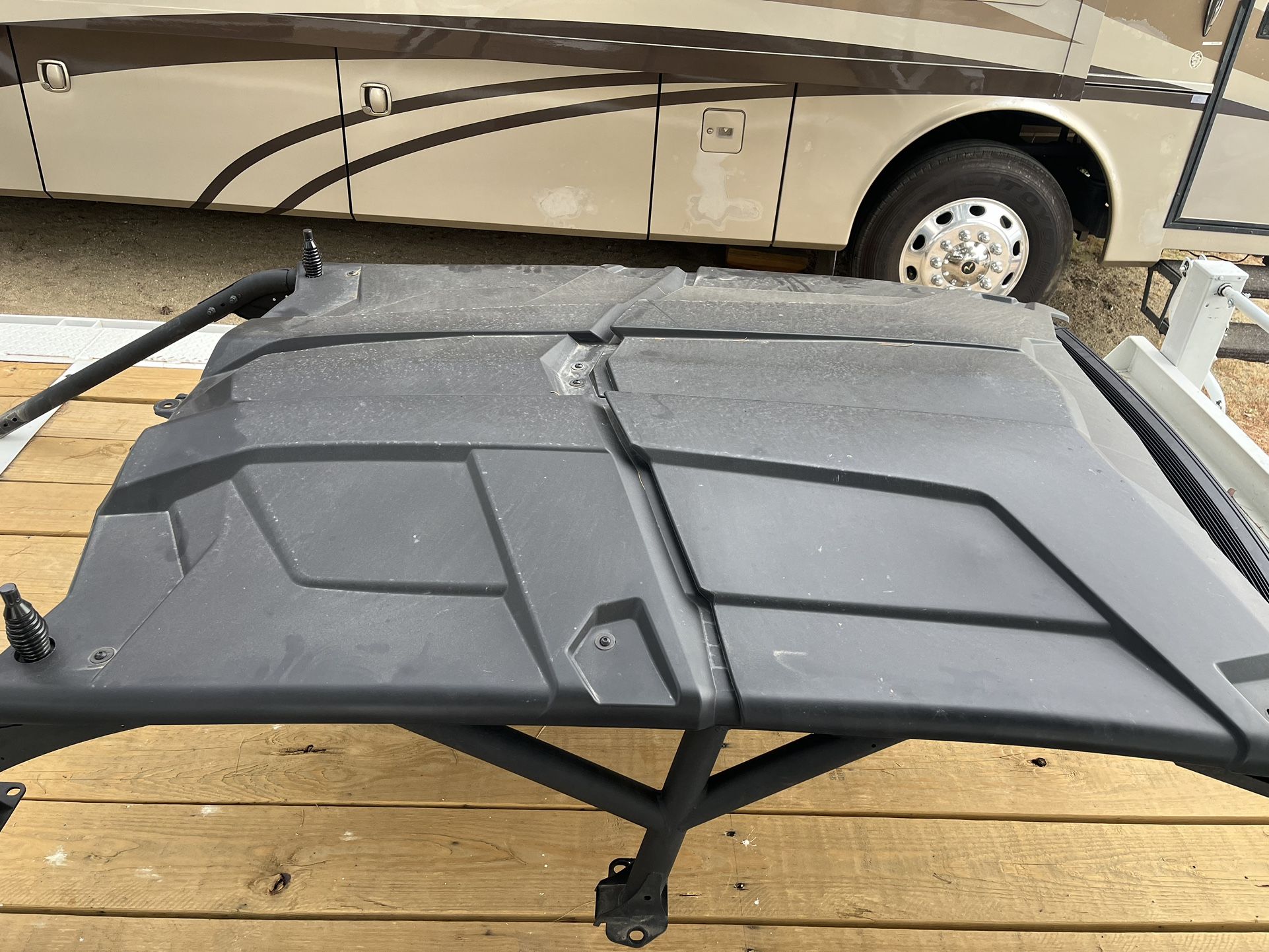 2021 CanAm Factory Cage With Led Light Bar & Done Lights