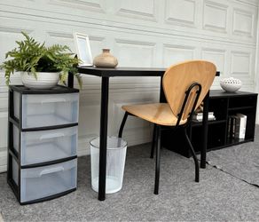 Desk set -read description