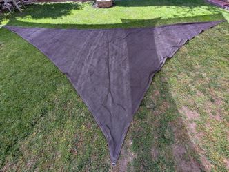 Triangle sun shade