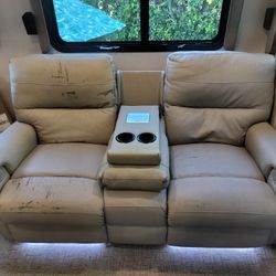 3 Year Old RV Recliner set