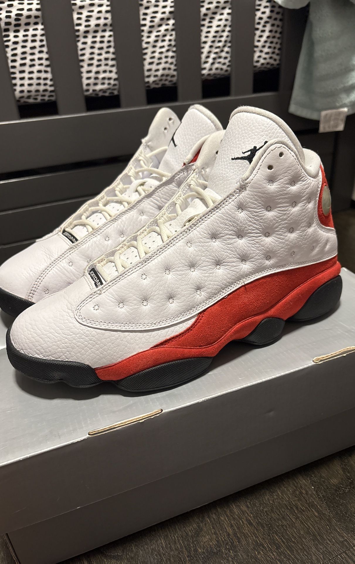 Air Jordan Retro 13 Size 9.5 Cherry display picture 1