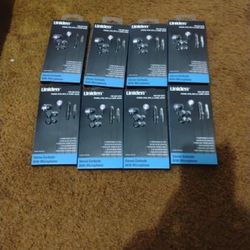 I Got Eight Earpod Ear Buds Speakers For iPhone iPod MP3 And Cell Phone All For All Eight Of Them For 40 Bucks