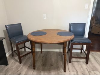 Cherry wood Dining Table & Chairs
