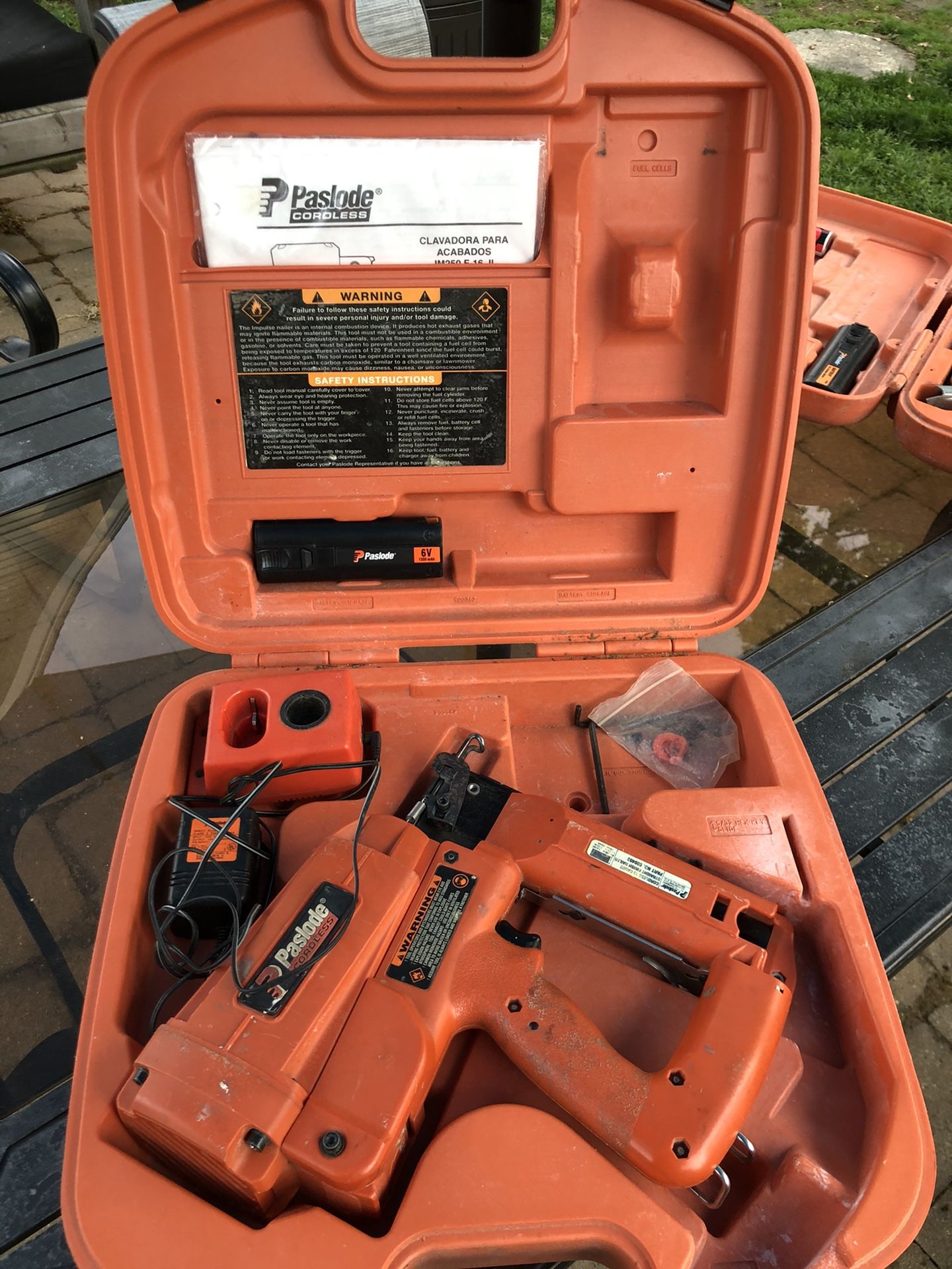 Paslode finishing nail gun