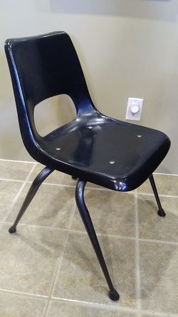 Vintage Mid Century Modern Brunswick Fiberglass Chair