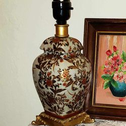 VINTAGE ORNATE GOLD FLORAL FLOWER ROSE PAINTED PORCELAIN ORIENTAL SIDE TABLE FOOTED LAMP BASE